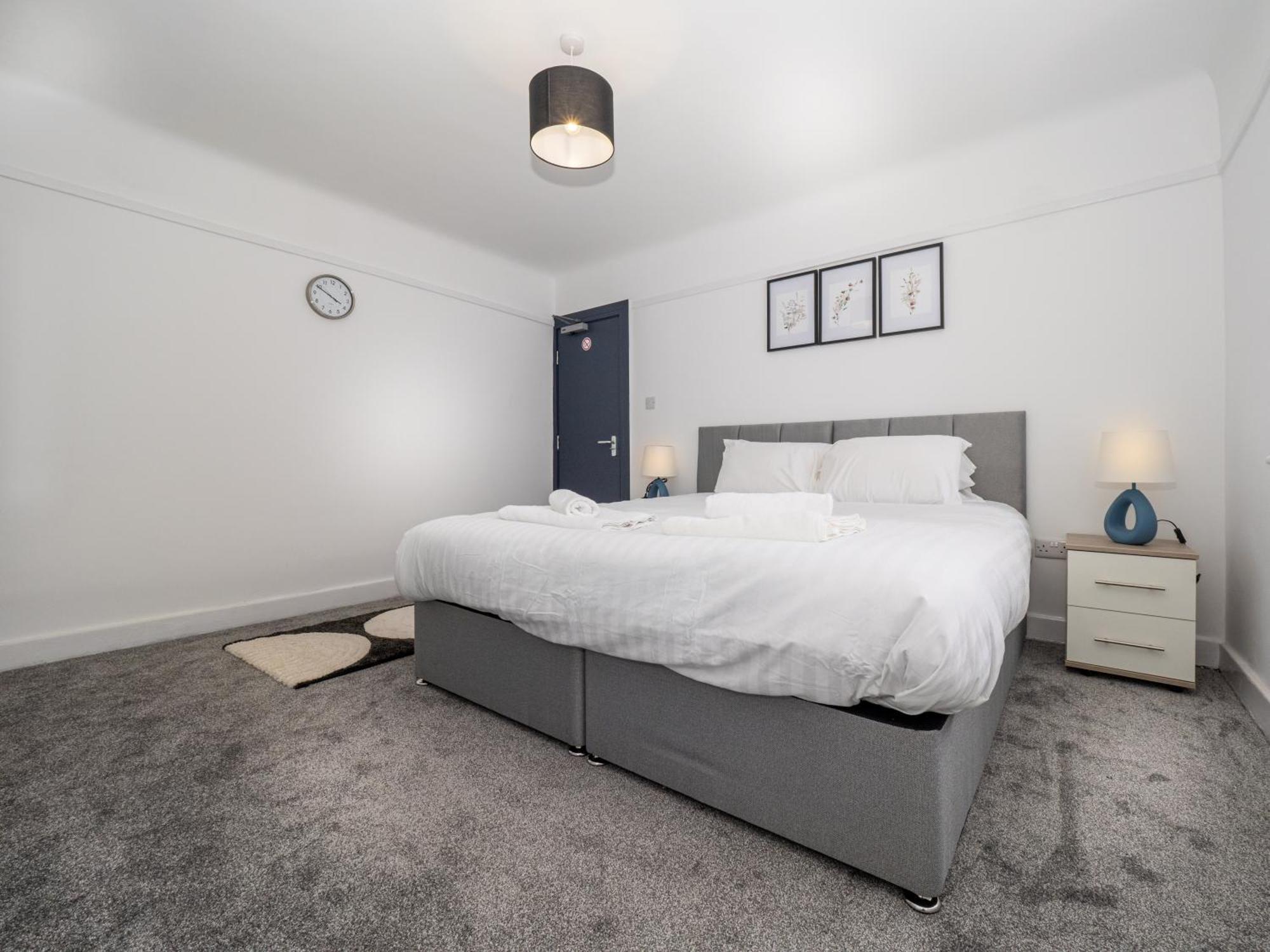 3Br Haven Retreat In Wallasey With Free Street Parking Buitenkant foto